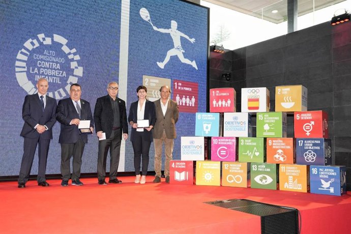 Carla Suárez, embajadora de la línea de Acción Social de la estrategia de sostenibilidad del COE.