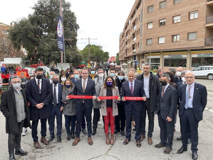 La consellera Laura Vilagr inaugura la Fira de Sant Josep en Mollerussa (Lleida).