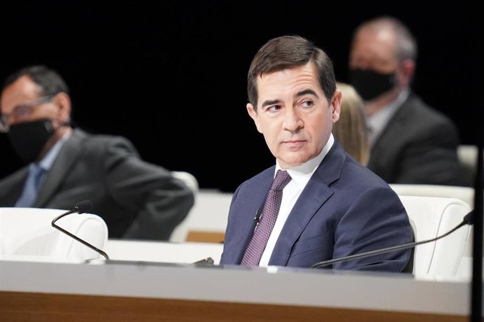 El presidente de BBVA, Carlos Torres, en la Junta General de Accionistas de BBVA, en el Palacio de Euskalduna, a 18 de marzo de 2022, en Bilbao, Euskadi (España).