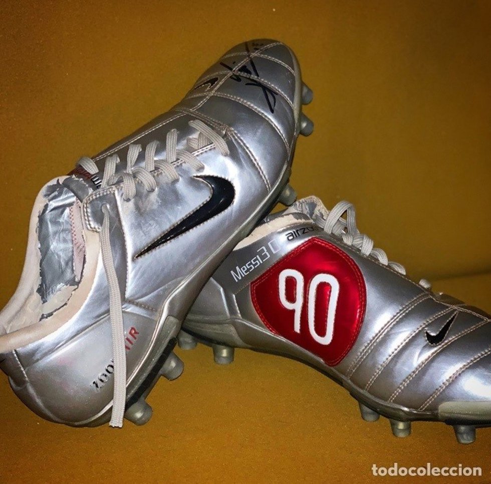 Las botas de Messi salen a subasta en todocoleccion.Net