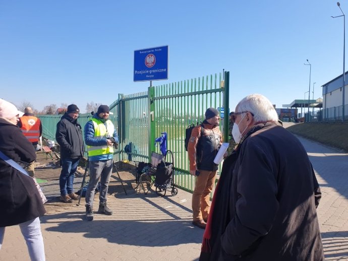 Ucrania.- Mensajeros de la Paz continúa su labor con el traslado de refugiados junto a la Embajada de Ucrania.