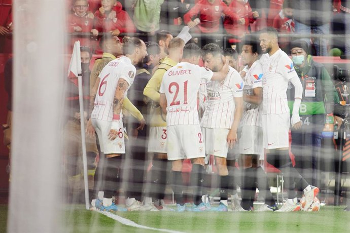 Munir El Haddadi of Sevilla FC celebrates a goal during the UEFA Europa League round of 16 match between Sevilla FC and West Ham United at Ramon Sanchez-Pizjuan stadium on March 10, 2022, in Sevilla, Spain.