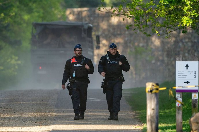 Archivo - 21 May 2021, Belgium, Maasmelchelen: Special forces continue to search for a suspected far-right professional soldier who remains on the run in Belgium. The 46-year-old has been missing and wanted since Monday evening. Authorities suspect the 
