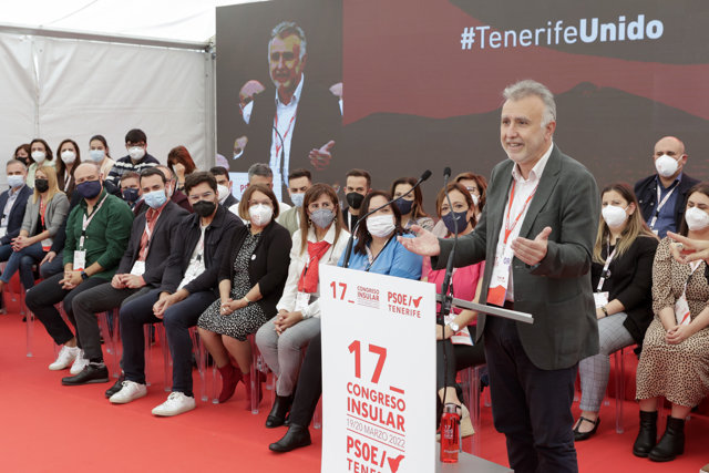 El secretario general de los socialistas canarios y presidente de Canarias, Ángel Víctor Torres