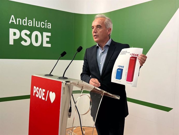 El senador y vicesecretario general primero del PSOE de Cádiz, Alfonso Moscoso, en una foto de archivo.