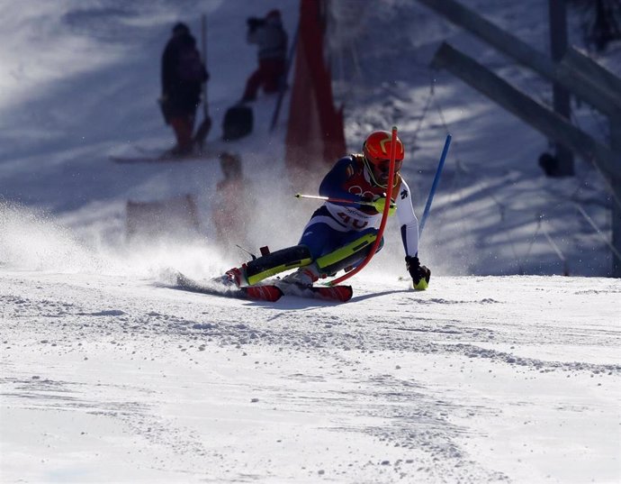 Archivo - El esquiador español Quim Salarich compite en los Juegos Olímpicos