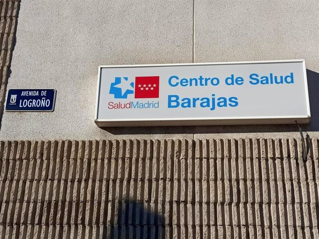 Archivo - Centro de Salud Barajas en la capital