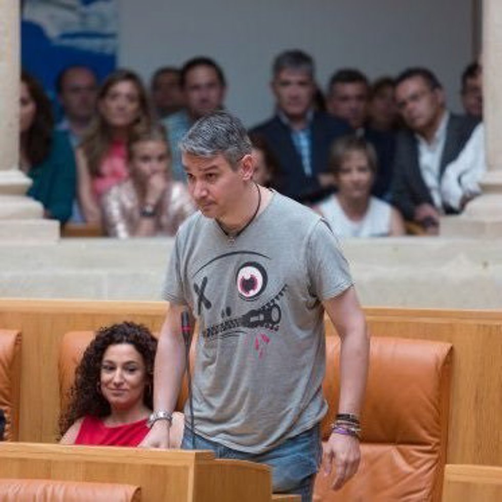 Archivo - Germán Cantabrana cuando era diputado de Podemos