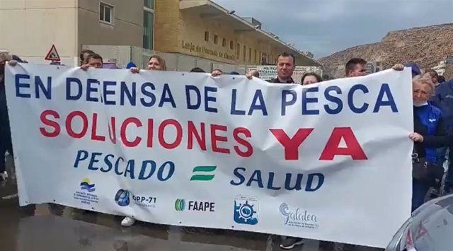 Manifestación de la flota pesquera en Almería