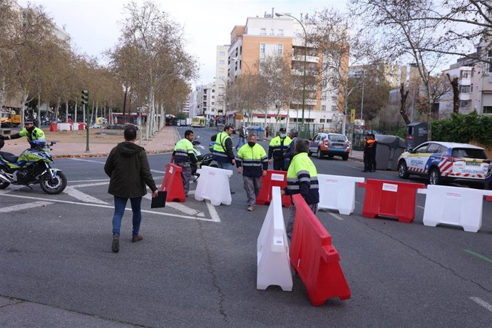 Cortes de tráfico en Sevilla por la ampliación del tranvía.