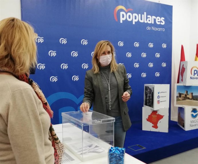 Ana Beltrán vota en las primarias a la Presidencia del Partido Popular