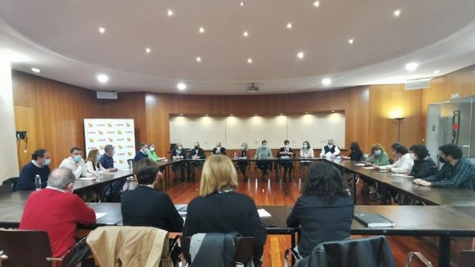 La DPH acoge una reunión de coordinación para atender a los refugiados que llegarán a la provincia.