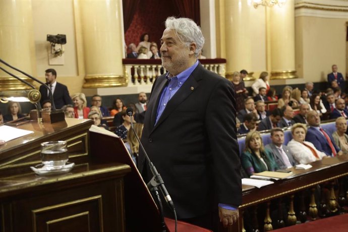 Archivo - Javier de Lucas toma acta de posesión en el Senado