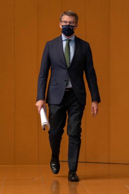 Feijóo, antes de una rueda de prensa del Consello