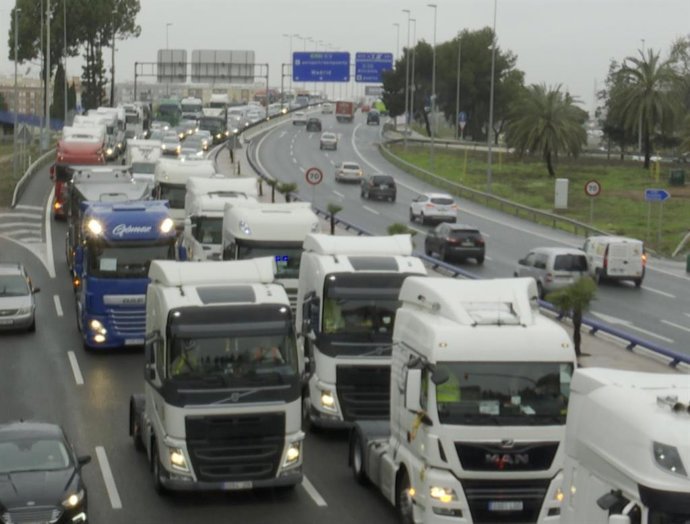 Manifestación de transportistas en Valencia