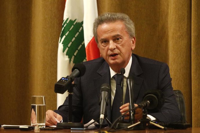 Archivo - 11 November 2019, Lebanon, Beirut: Lebanon's central bank governor Riad Salame speaks during a press conference at the bank's headquarters. Riad said on Monday that deposits are safe, in comments aimed at easing the panic that gripped the coun