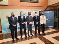 Feijóo critica que se tardase "tanto tiempo" en tomar decisiones e insiste en pedir una rebaja del IVA de carburantes