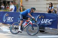 Sonny Colbrelli, "estable" tras sufrir un paro cardiorrespiratorio en la Volta