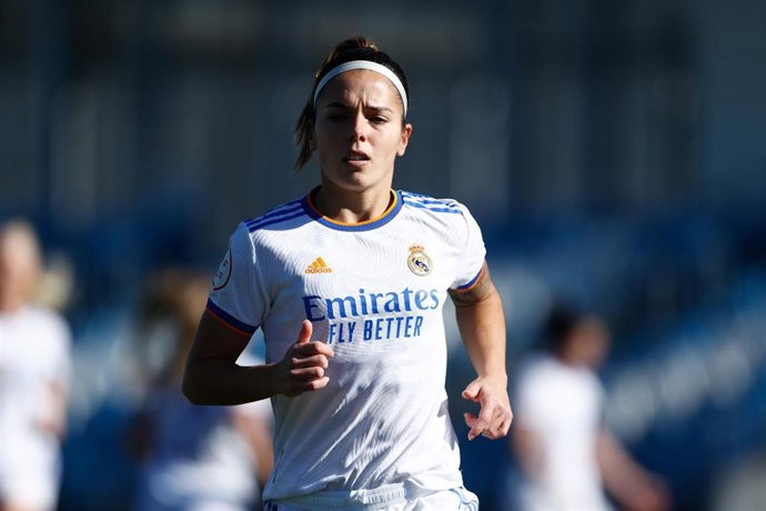 Archivo - La futbolista del Real Madrid Claudia Zornoza durante un partido