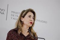 Raquel Sánchez pide un voto de confianza a los transportistas e insiste: bajar impuestos no les beneficiaría