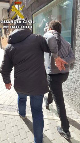 Detenidas tres personas por cometer hurtos en establecimientos públicos mediante descuido