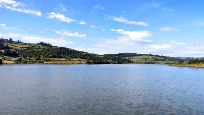 Archivo - Embalse de San Andrés de los Tacones, en Gijón.