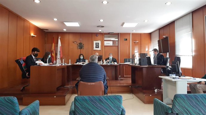 Juicio a un hombre acusado de abusar de las sobrinas de su mujer, y que resultó absuelto por falta de pruebas