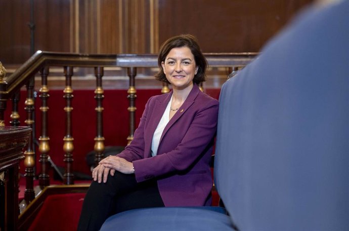 Archivo - La portavoz del PSOE en el Senado, Eva Granados, posa tras una entrevista para Europa Press, en el Senado, a 26 de enero de 2022, en Madrid (España). Granados ostenta la portavocía del Grupo Socialista en la Cámara Alta desde octubre de 2021.