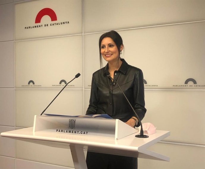 La diputada del PP en el Parlament Lorena Roldán, a 22 de marzo de 2022 en la Cámara catalana.