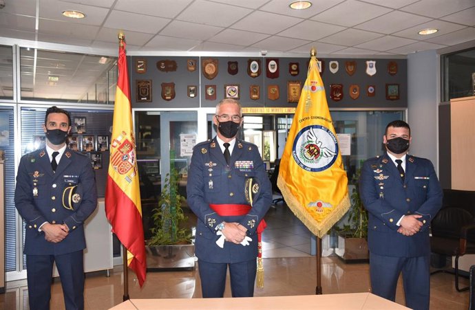 El jefe del Centro Coordinador de Salvamento Aeronáutico de Canarias, el comandante Ignacio Crespo Sordo, reemplazando al comandante José María Cambero Bueno, quien ostentaba la jefatura del ARCC Canarias desde 2019