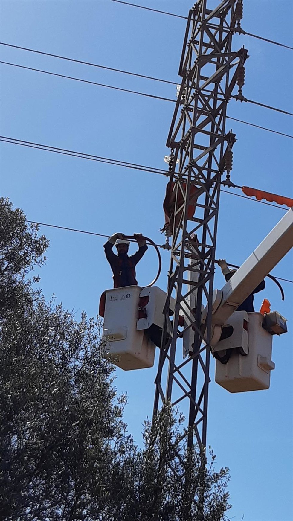 Endesa destina 15.000 euros a la mejora tecnológica de la red en Osera de Ebro, Farlete y Monegrillo