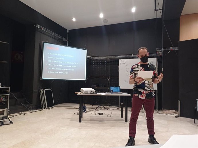 Adrián Rincón en una actividad en el Centro de Formación de Artes Escénicas de Andalucía