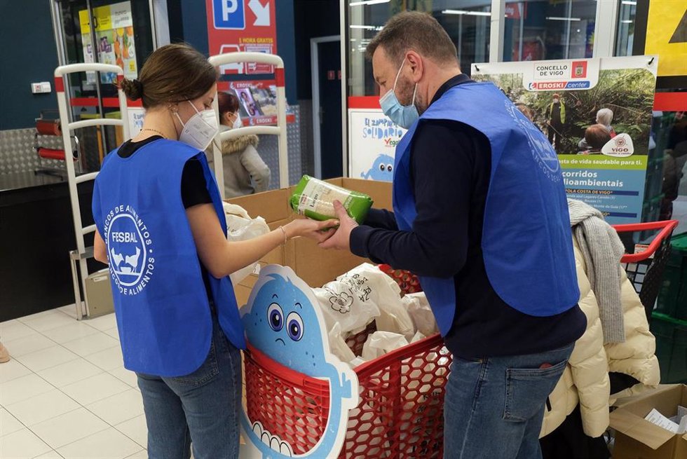 Banco de Alimentos en un supermercado de la provincia de Pontevedra.