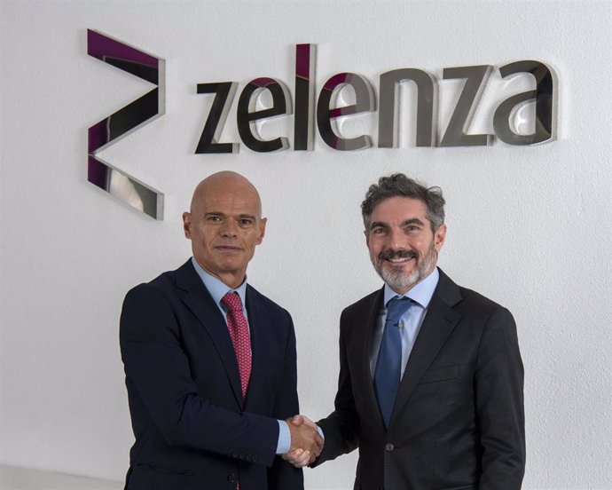 El presidente de Zelenza, José Fernández, y el director general de la AED, Xavier Gangonells