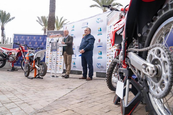 Presentación del Campeonato Provincial de Motocross 2022 .