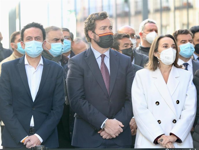 Archivo - (I-D) El portavoz de Ciudadanos, Edmundo Bal; el portavoz de Vox en el Congreso de los Diputados, Iván Espinosa de los Monteros; y la portavoz parlamentaria del PP, Cuca Gamarra, asisten a un acto en el Congreso