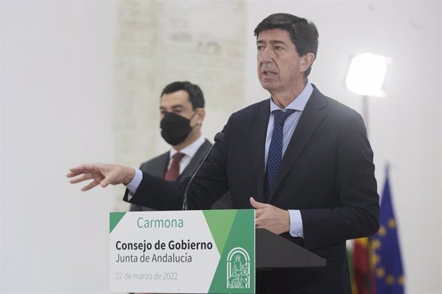 El vicepresidente de la Junta y consejero de Turismo, Juan Marín, durante la rueda de prensa tras el Consejo de Gobierno celebrado en Carmona, a 22 de marzo de 2022 en Sevilla (Andalucía, España)