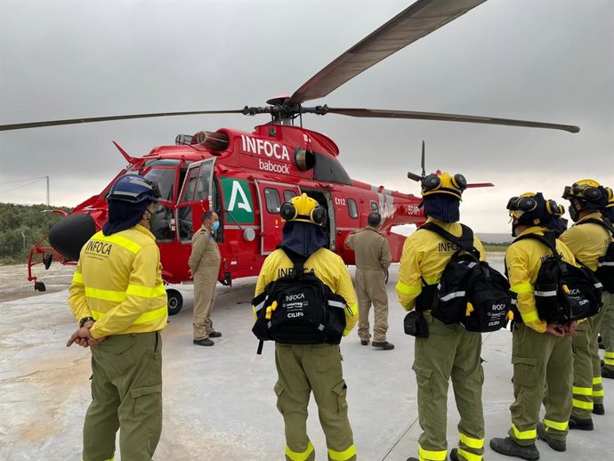 Archivo - La Junta inicia el periodo de alto riesgo del Plan Infoca con 563 efectivos y un nuevo helicóptero pesado