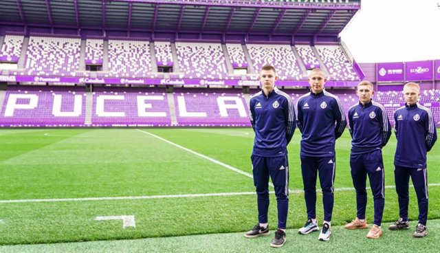 Los cuatro jóvenes ucranianos acogidos en la Residencia de Jóvenes Jugadores del Real Valladolid.