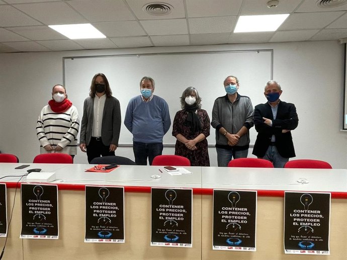 Sindicatos convocan una manifestación para reclamar "controlar los precios" y rechazan los beneficios de las eléctricas