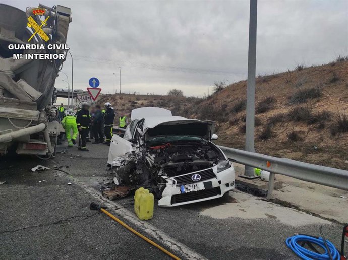 Detenido un varón que conducía un vehículo en sentido contrario cargado de hachís