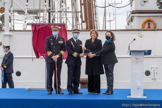 Acto de nominación, entrega de llaves y despedida del Juan Sebastián Elcano