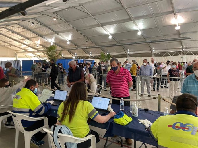 El centro de vacunación de San Javier (Murcia) cierra sus puertas a final de este mes