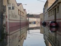 Las lluvias provocan inundaciones y el corte de una vía en Isla Cristina (Huelva)