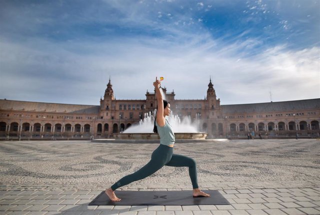 La yogui francesa Xuan Lan Yoga agota las entradas para su masterclass este sábado en Sevilla.