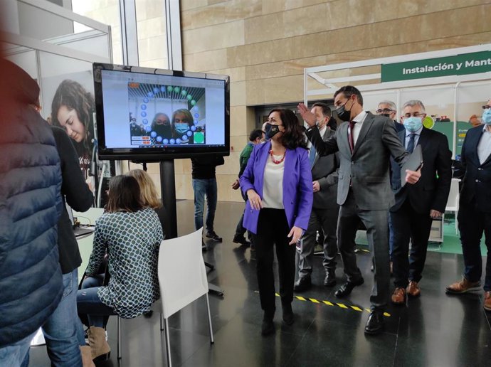 La presidenta riojana, Concha Andreu, inaugura la Feria de FP que se celebra en Riojafórum