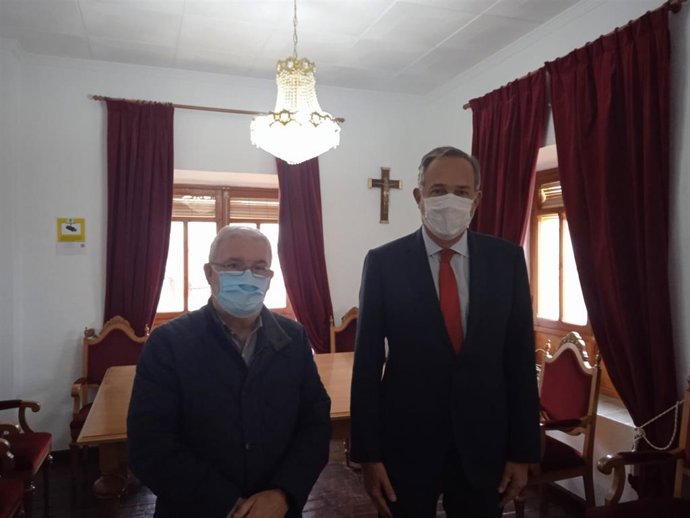 Vicente García Egea en su visita al municipio de Canjáyar (Almería)