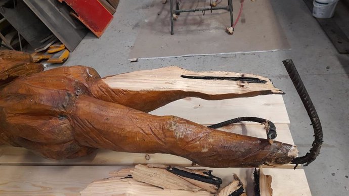 Vuelven a vandalizar la estatua de madera de Don Quijote en el Parque del Carmen