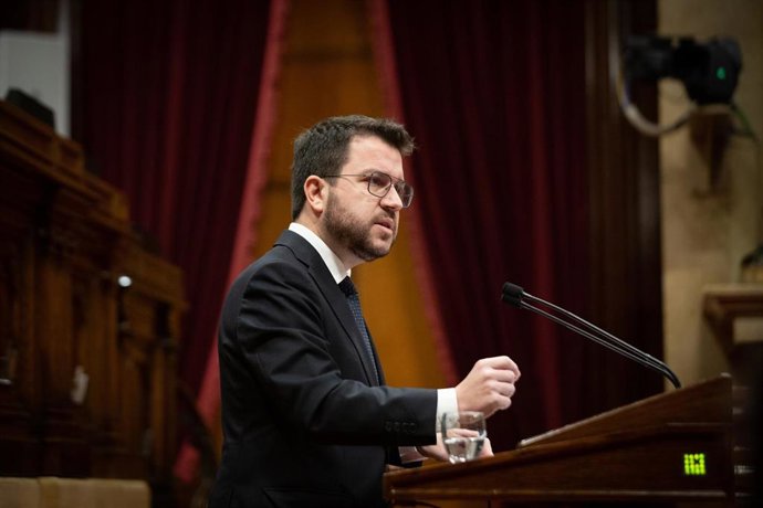 El presidente de la Generalitat, Pere Aragons, en el pleno del Parlament el 23 de marzo.