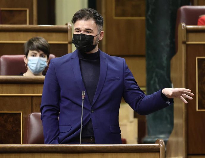 El portavoz parlamentario de ERC en el Congreso, Gabriel Rufián, interviene en una sesión plenaria en el Congreso 